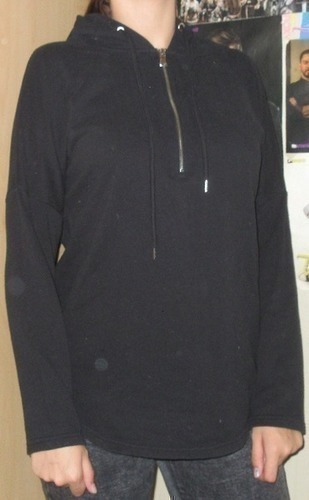 �ierna mikina