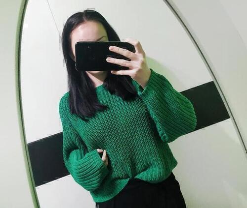 Zelen sveter