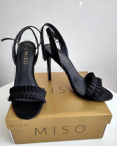 Elegantné sandále Miso