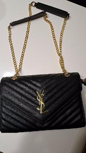 D�msk� �ern� kabelka YSL